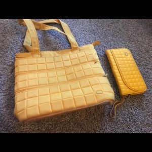 Lug travel tote with wallet